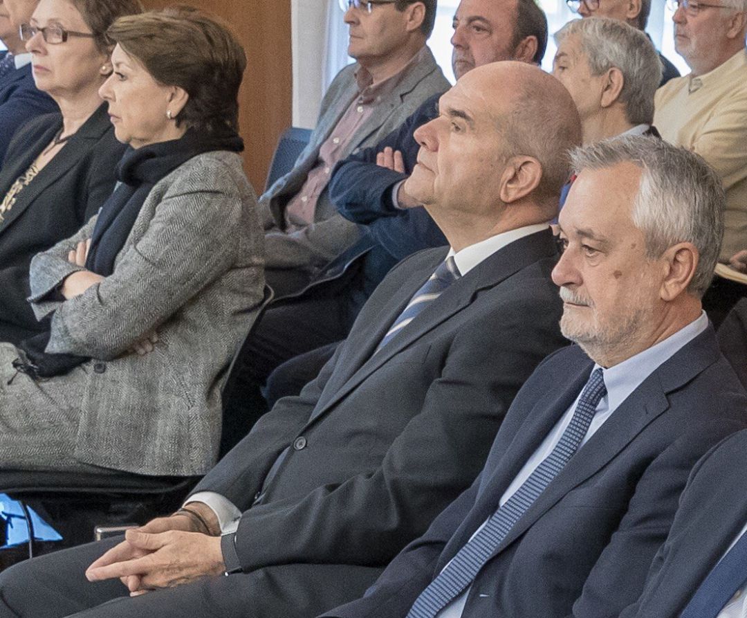 Díaz, Griñán y Chavez tendrán declarar sobre la investigación de la FAFFE Díaz, Griñán y Chavez tendrán declarar sobre la investigación de la FAFFE