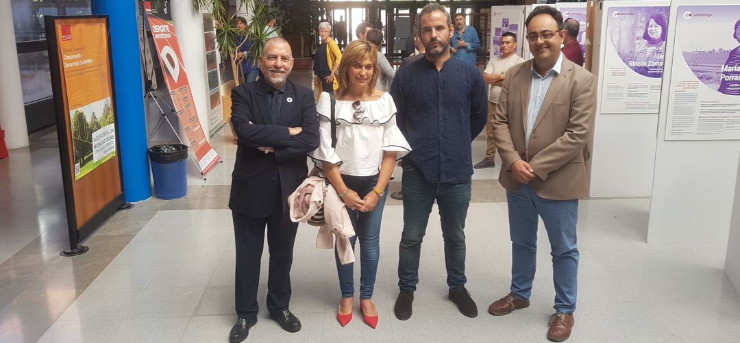 Joaquín Nieto, a la izquierda, en las jornadas sobre empleo digno organizadas por CCOO Albacete Joaquín Nieto, a la izquierda, en las jornadas sobre empleo digno organizadas por CCOO Albacete
