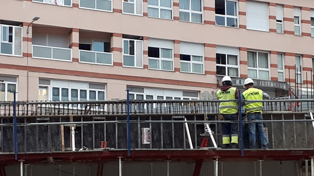 Reacciones a la sesión sobre el contenido del edificio multiusos de Errebal