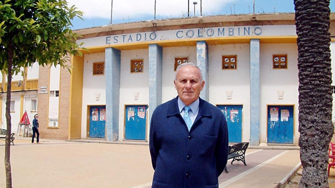 "Martínez Oliva sufría viendo los problemas del Recre" "Martínez Oliva sufría viendo los problemas del Recre"
