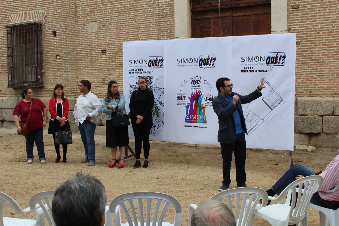 Las puertas del Simón Ruiz acogieron la jornada de participación ciudadana Las puertas del Simón Ruiz acogieron la jornada de participación ciudadana