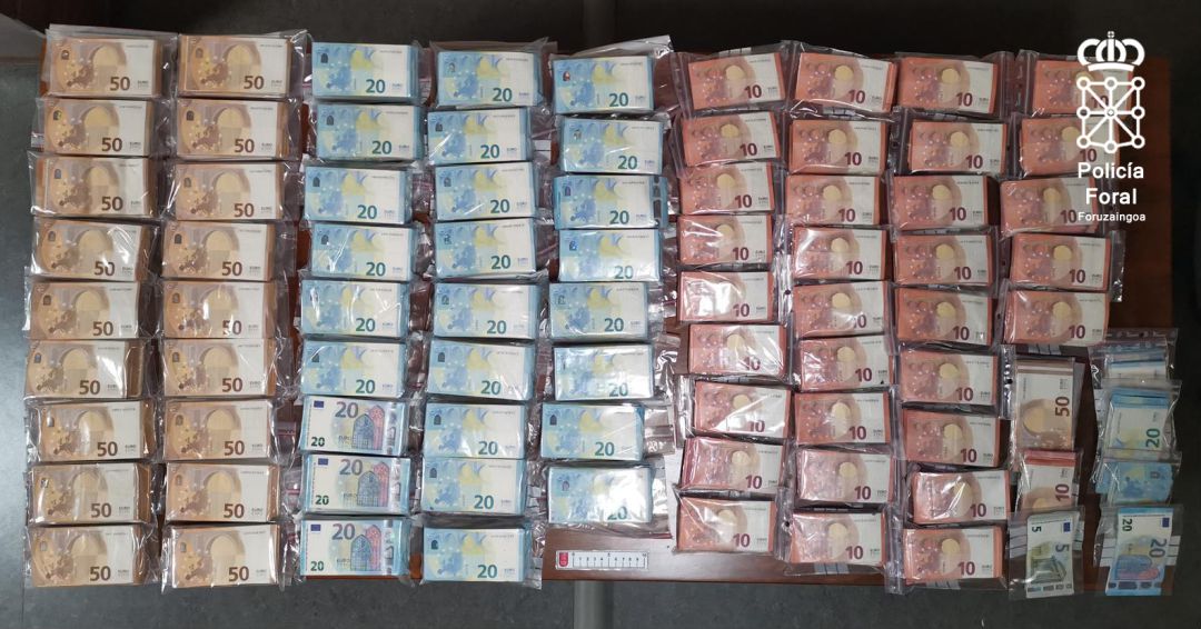 Dinero incautado Dinero incautado