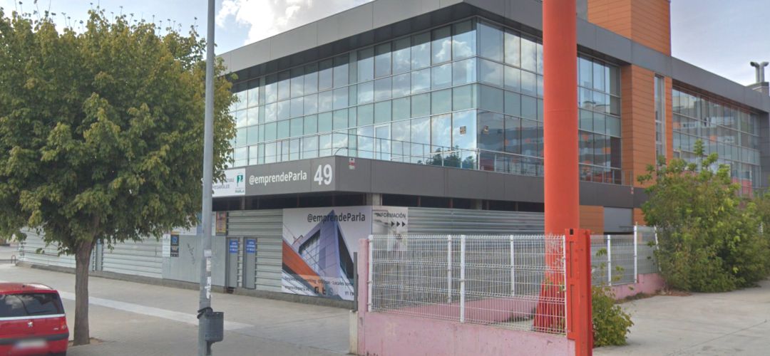 El CIE de Parla se trasldará a una ubicación más céntrica y abandonará el edificio de la avenida del Leguario El CIE de Parla se trasldará a una ubicación más céntrica y abandonará el edificio de la avenida del Leguario