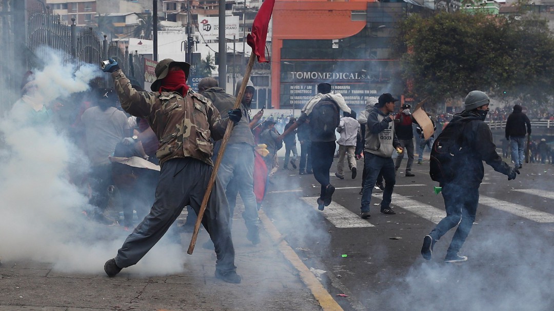 La revuelta contra Lenín Moreno llega hasta el parlamento de Ecuador