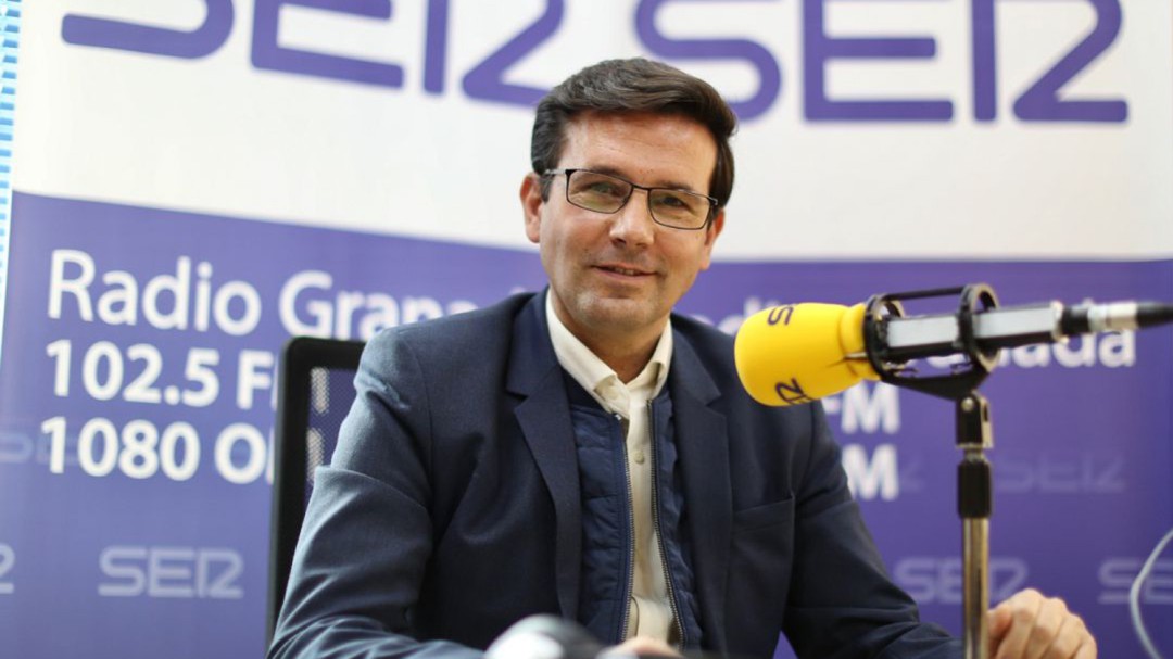 Paco Cuenca no dimite: "En todo caso es un asunto administrativo"