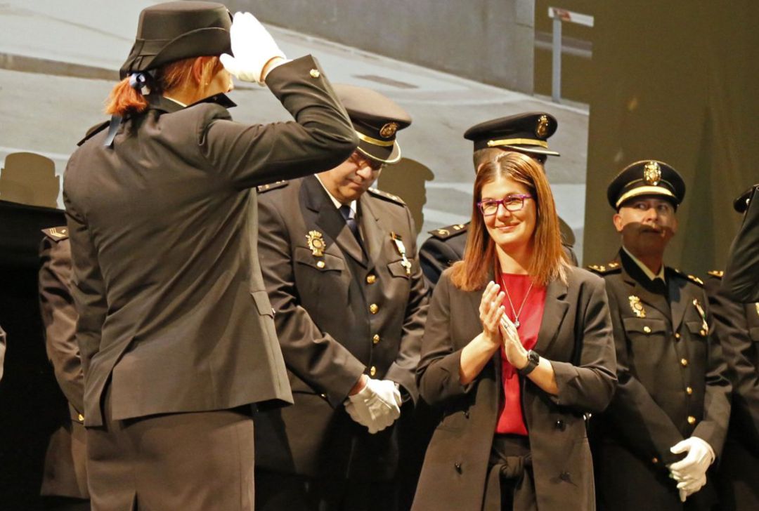 Foto de archivo de la alcaldesa de Móstoles, Noelia Posse, durante la celebración en la localidad del Día de la Policía Nacional Foto de archivo de la alcaldesa de Móstoles, Noelia Posse, durante la celebración en la localidad del Día de la Policía Nacional