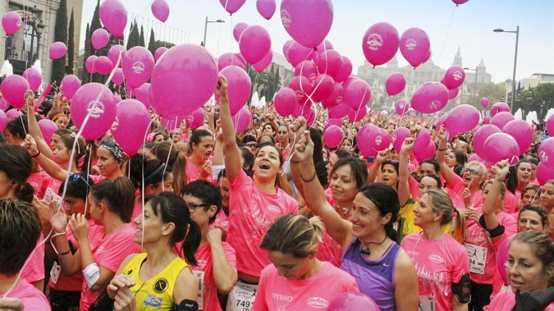 Mujeres con cáncer de mama afrontan el mes de octubre con cultura