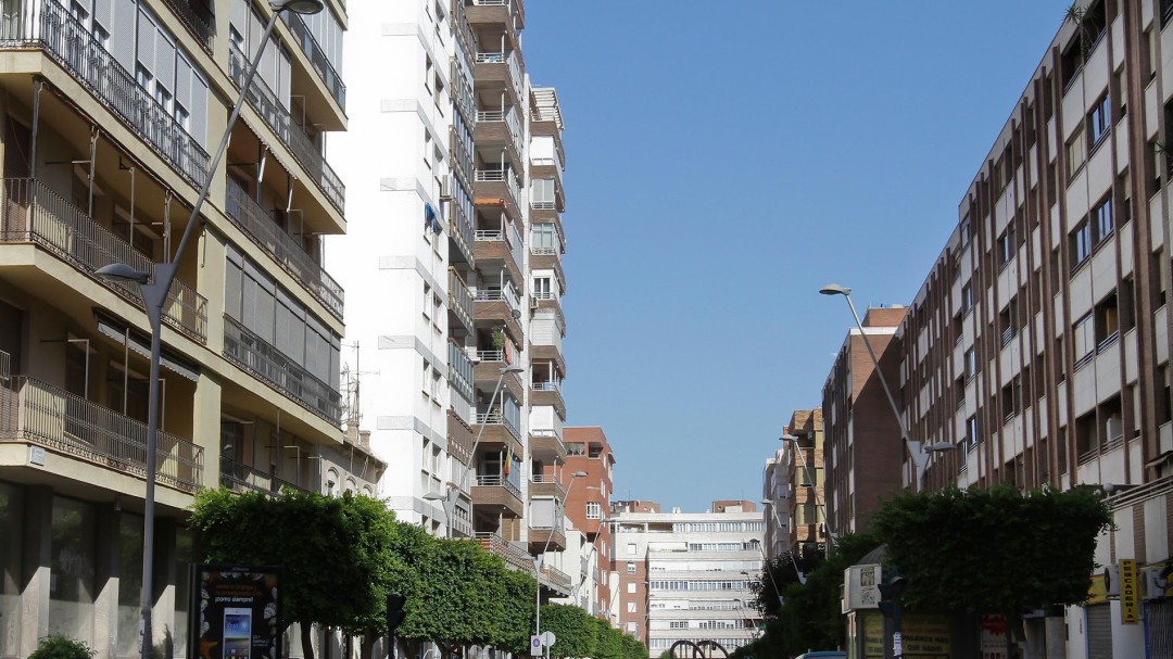 El Ayuntamiento 'pone el ojo' en las actividades ilegales de compra-venta en la capital
