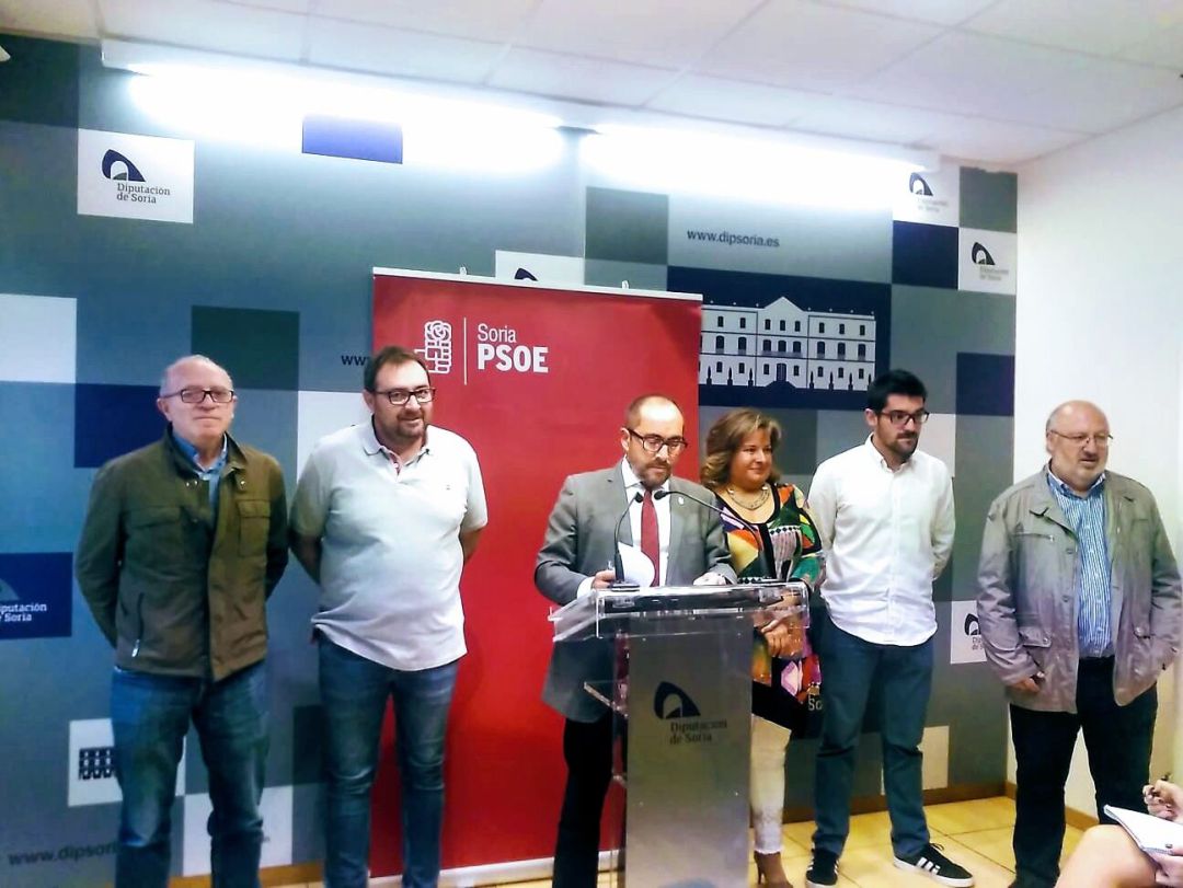 El PSOE en la Diputación califica de "desgobierno" los primeros 100 días del tripartito en la institución de Soria El PSOE en la Diputación califica de "desgobierno" los primeros 100 días del tripartito en la institución de Soria
