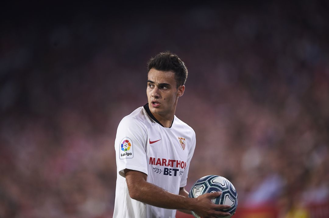 El lateral explica, tras las declaraciones de Ceballos sobre su salida del Madrid, que "cada uno tiene circunstancias diferentes" El lateral explica, tras las declaraciones de Ceballos sobre su salida del Madrid, que "cada uno tiene circunstancias diferentes"