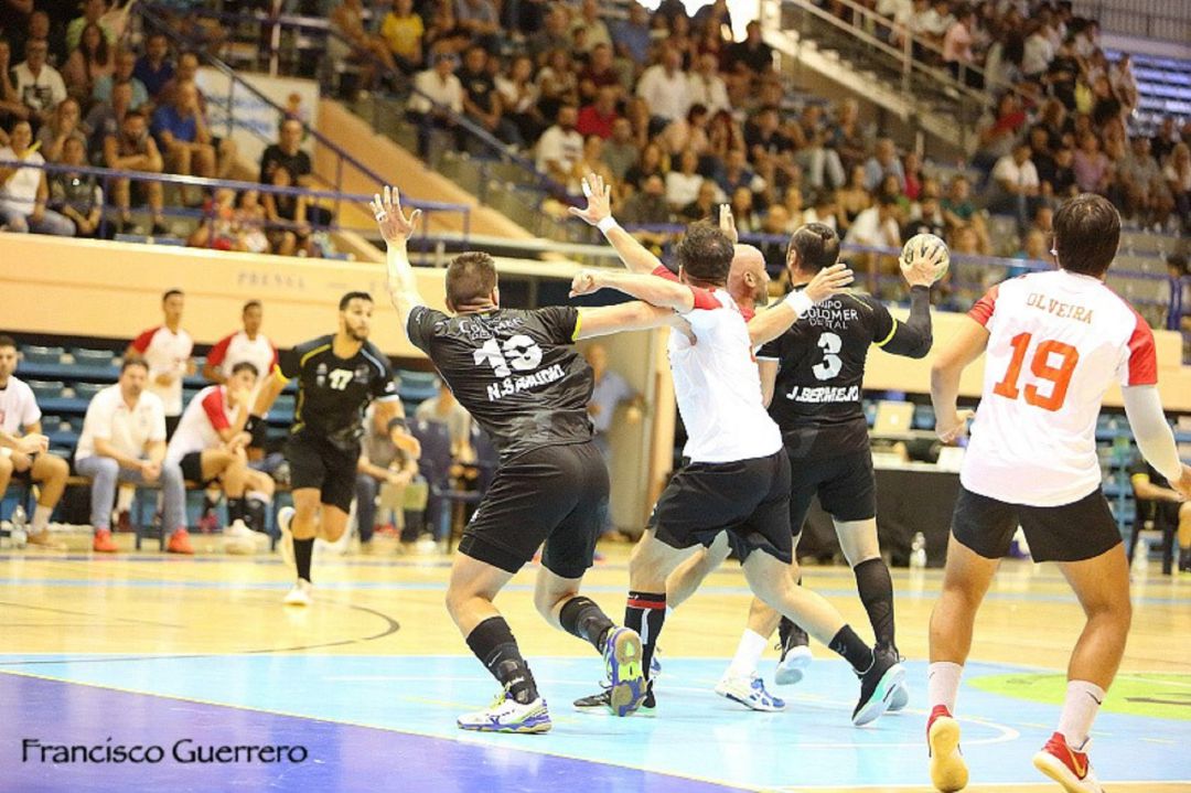Un momento de un partido. Un momento de un partido.
