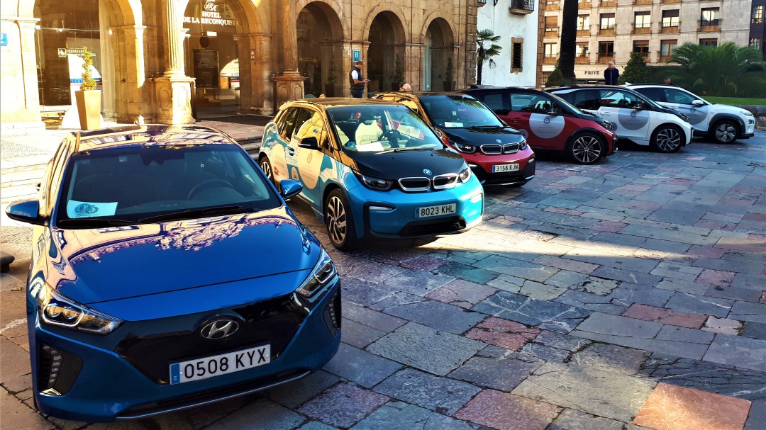 EdP cede seis coches eléctricos para la "semana de los Premios"