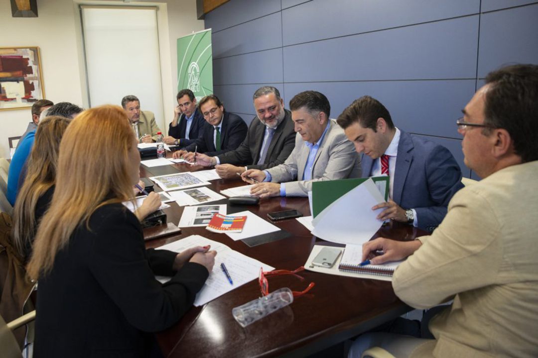 Mesa interna de trabajo de la Junta sobre los problemas de luz en el distrito Norte de la ciuidad de Granada Mesa interna de trabajo de la Junta sobre los problemas de luz en el distrito Norte de la ciuidad de Granada