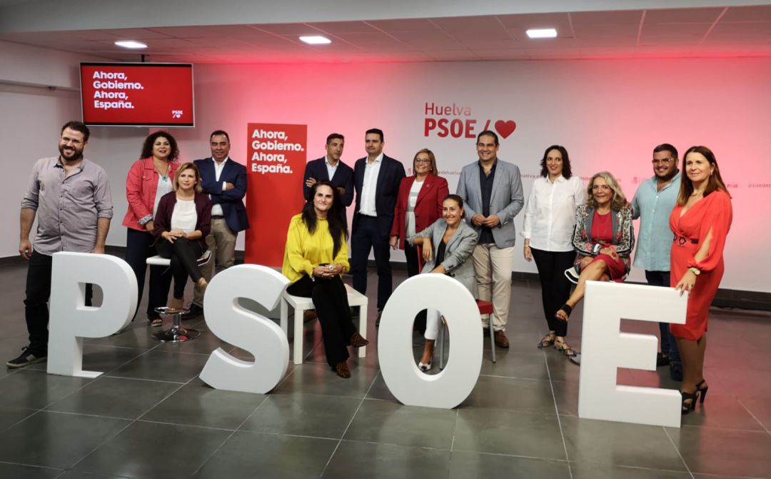 El PSOE llama a la "movilización" para combatir la abstención en las elecciones El PSOE llama a la "movilización" para combatir la abstención en las elecciones