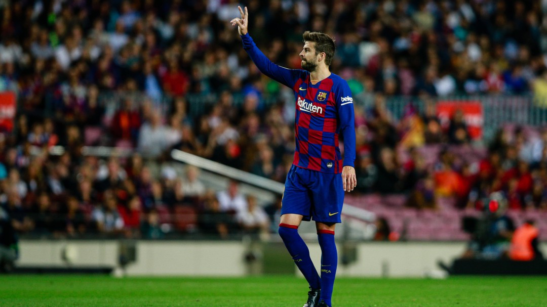 La Liga denuncia insults greus contra Piqué i Mateu Lahoz