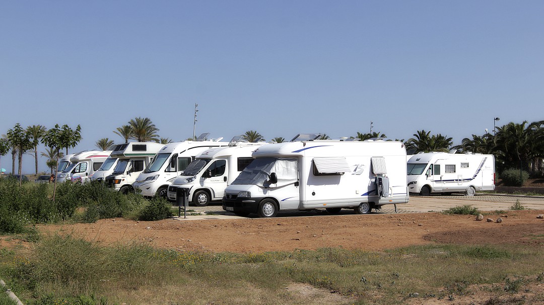 El Ayuntamiento regulará el estacionamiento de las autocaravanas