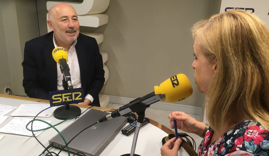Javier Losada: "Aznar y Rajoy se tomaron a pitorreo el cambio climático" Javier Losada: "Aznar y Rajoy se tomaron a pitorreo el cambio climático"