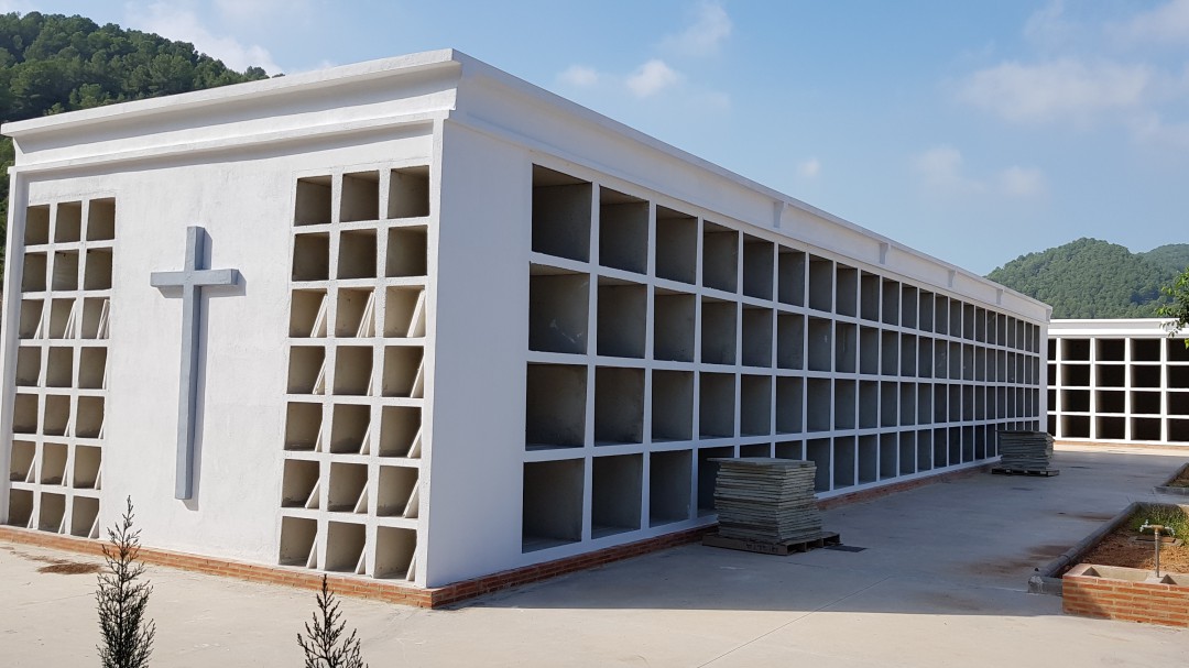 Oliva construye 320 nichos en el cementerio municipal