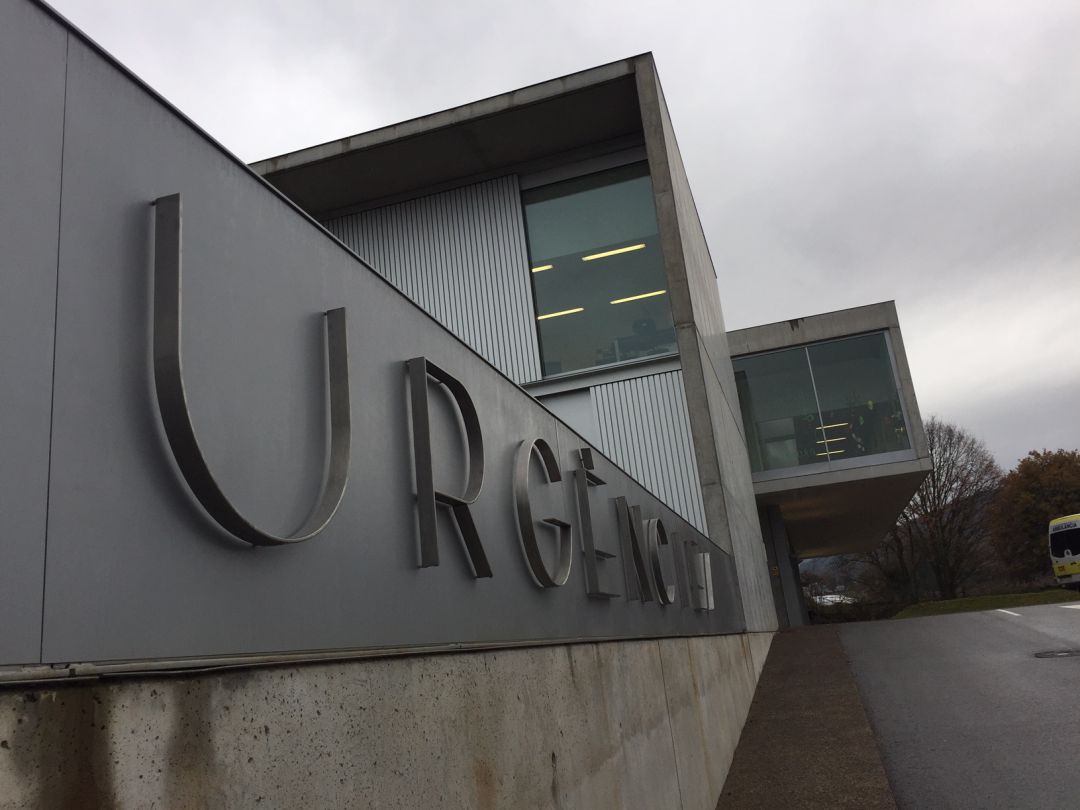 Entrada a les urgències de l'Hospital d'Olot Entrada a les urgències de l'Hospital d'Olot