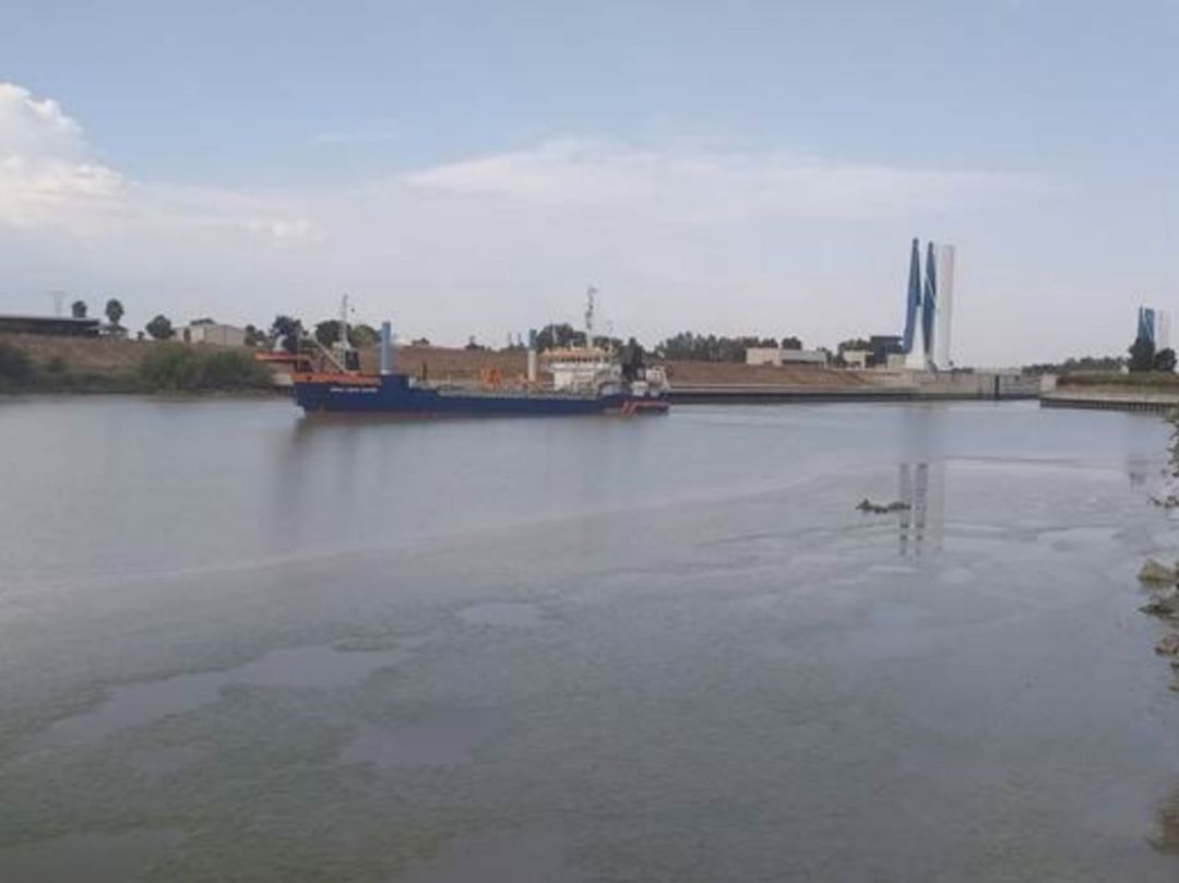 El Puerto de Sevilla empieza a regenerar las playas de Sanlúcar de Barremeda El Puerto de Sevilla empieza a regenerar las playas de Sanlúcar de Barremeda