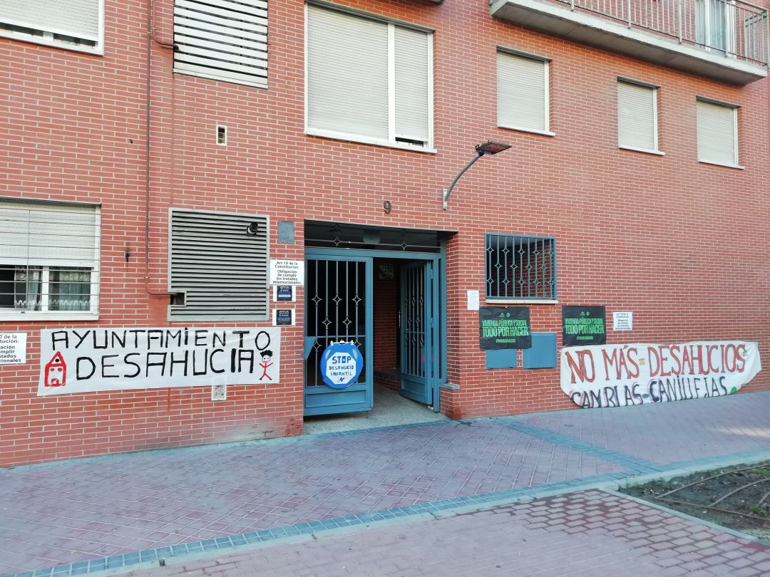 Imagen de la vivienda de la calle Oligisto en el barrio de San Fermín donde estaba previsto el desahucio de Ester. Imagen de la vivienda de la calle Oligisto en el barrio de San Fermín donde estaba previsto el desahucio de Ester.