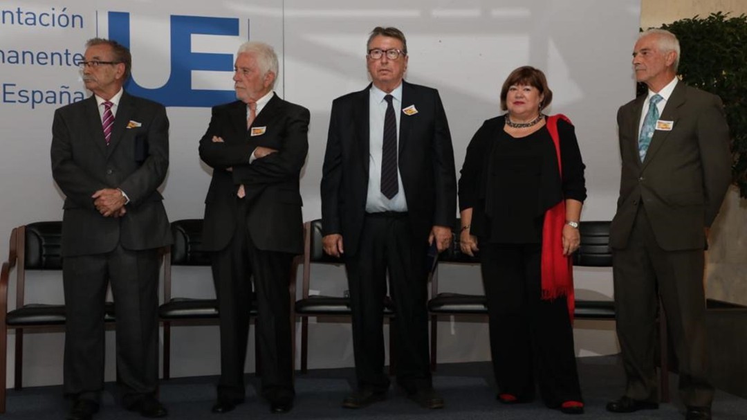 Los primeros eurodiputados valencianos reciben la distinción Lluís Vives de la Generalitat