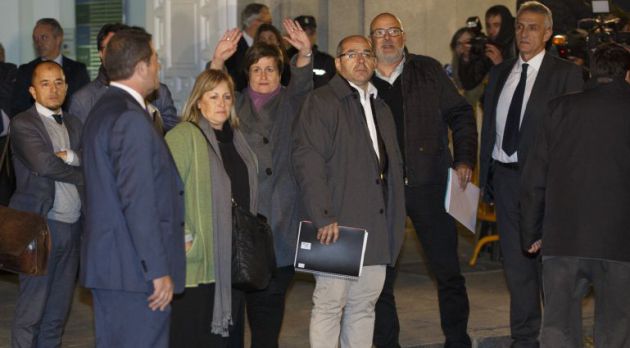Ramona Barrufet, Anna Simó, Lluis Guinó y Luis Maria Corominas saliendo del Supremo Ramona Barrufet, Anna Simó, Lluis Guinó y Luis Maria Corominas saliendo del Supremo