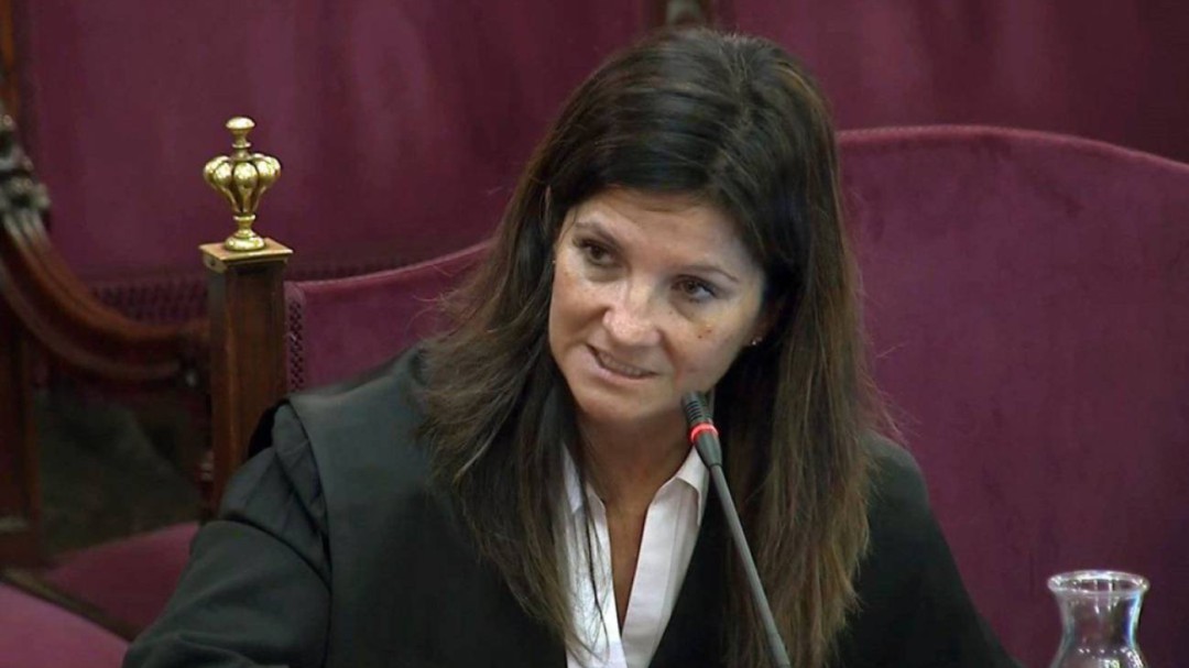 Rosa Seoane: de paracaidista a ganadora de la quiniela del procés