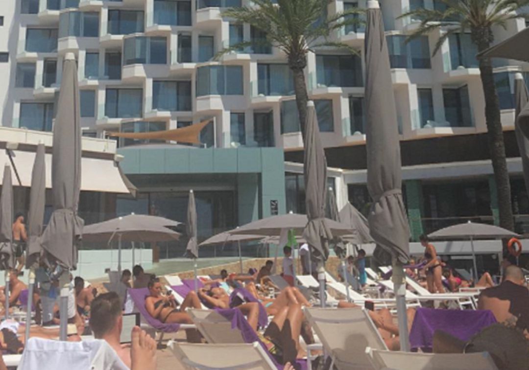 Los hoteles cuelgan el cartel de cerrado a partir de esta próxima semana