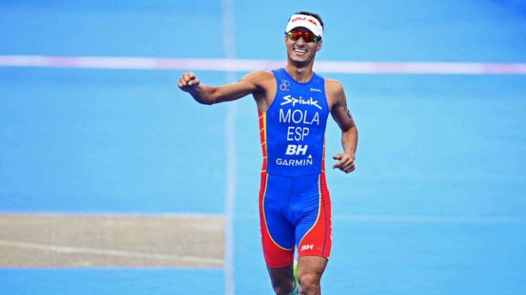 Mario Mola conquista Pontevedra