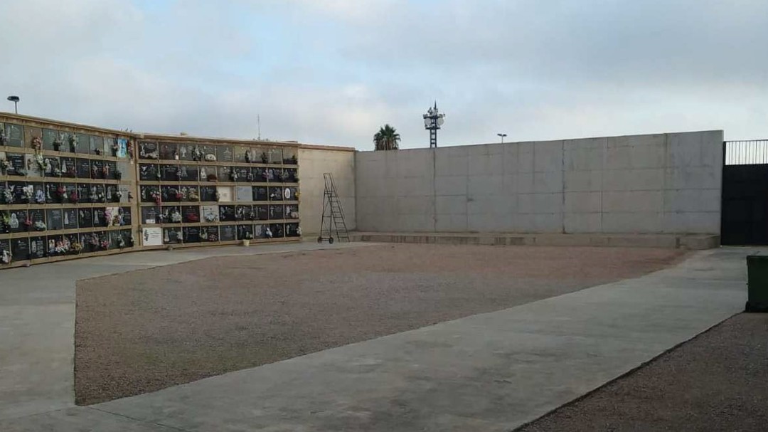 El Ayuntamiento inicia las obras de ajardinamiento en el cementerio de Benimàmet