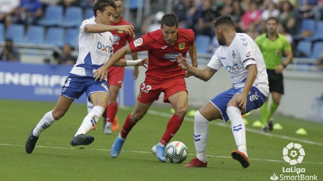 El Tenerife nunca perdió con el Rácing en el Rodríguez López en segunda división