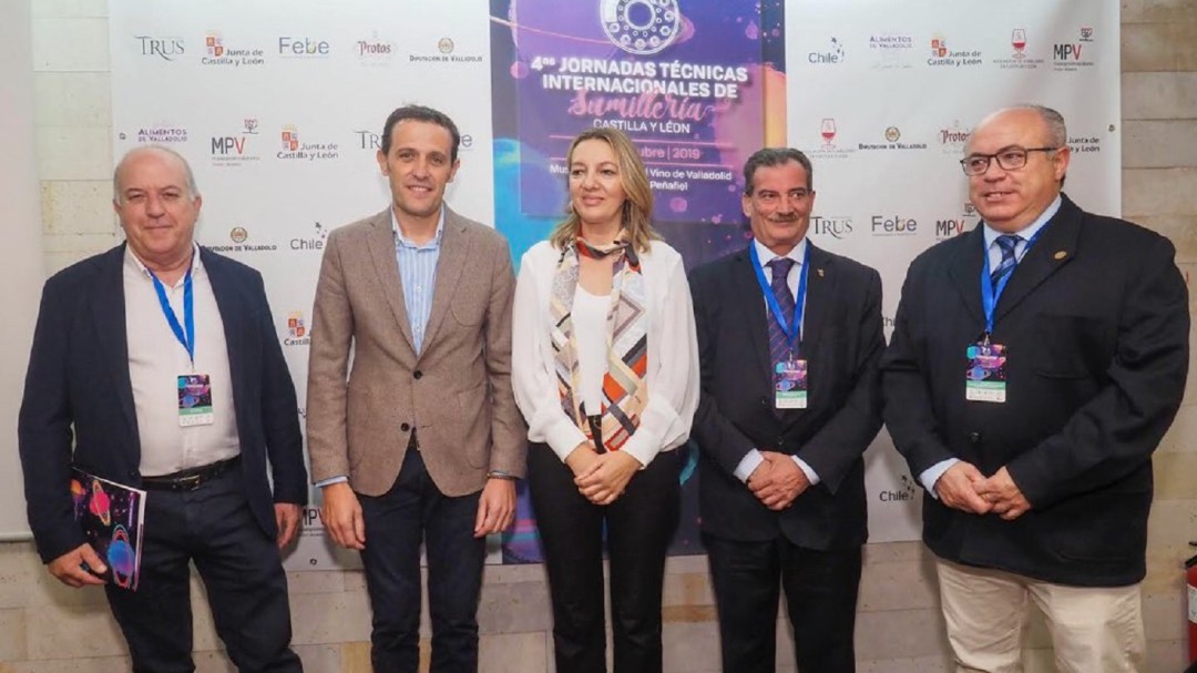 Más de 130 sumilleres reciclan sus conocimientos en el Museo del Vino