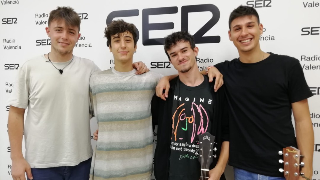 El grupo Tenda se presenta en sociedad con su primer trabajo
