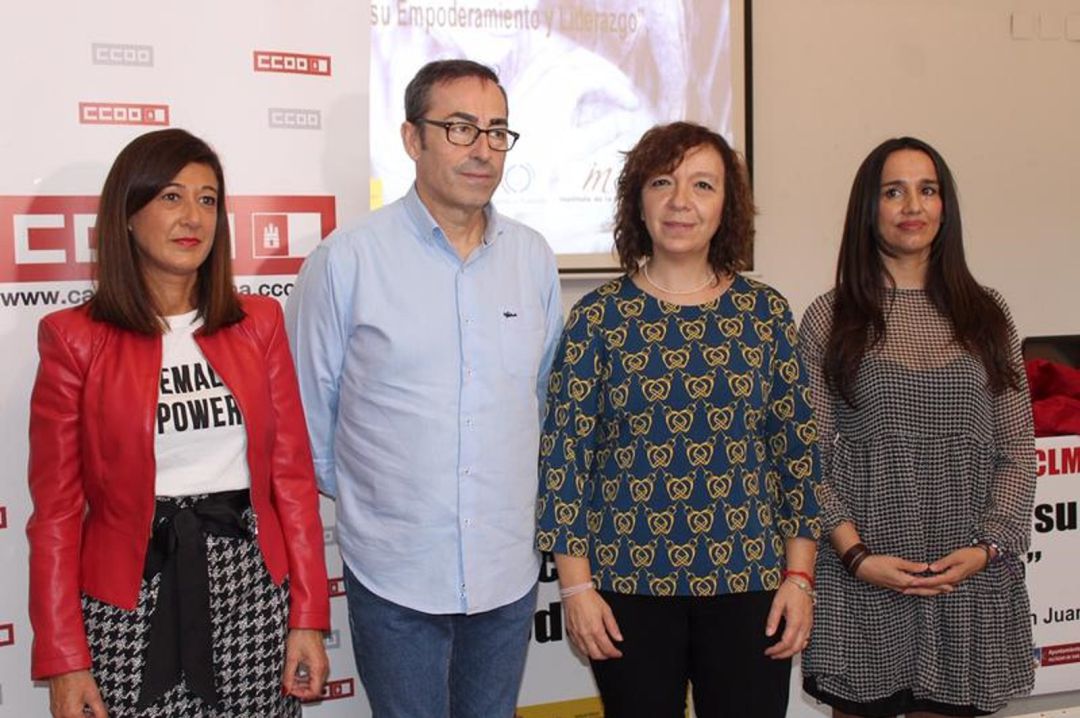 La situación de la mujer en el medio rural, a debate La situación de la mujer en el medio rural, a debate