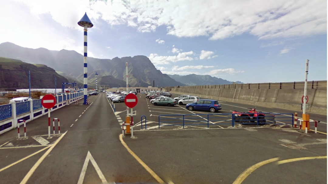 Franquis llevará este jueves al Consejo de Gobierno la paralización de la ampliación del muelle de Agaete