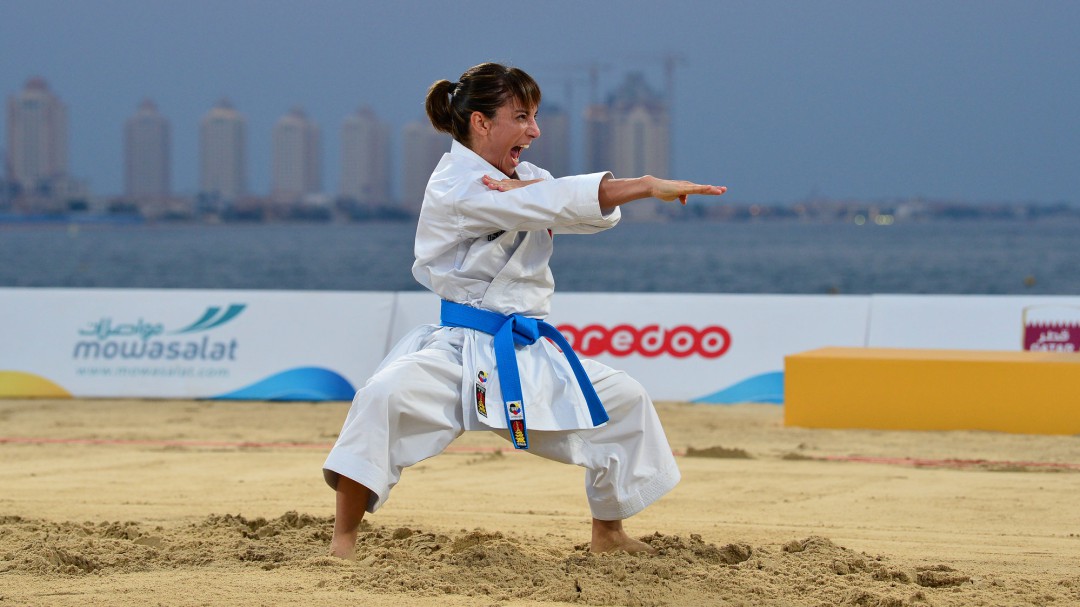 Sandra Sánchez y Damián Quintero consiguen las primeras medallas para España