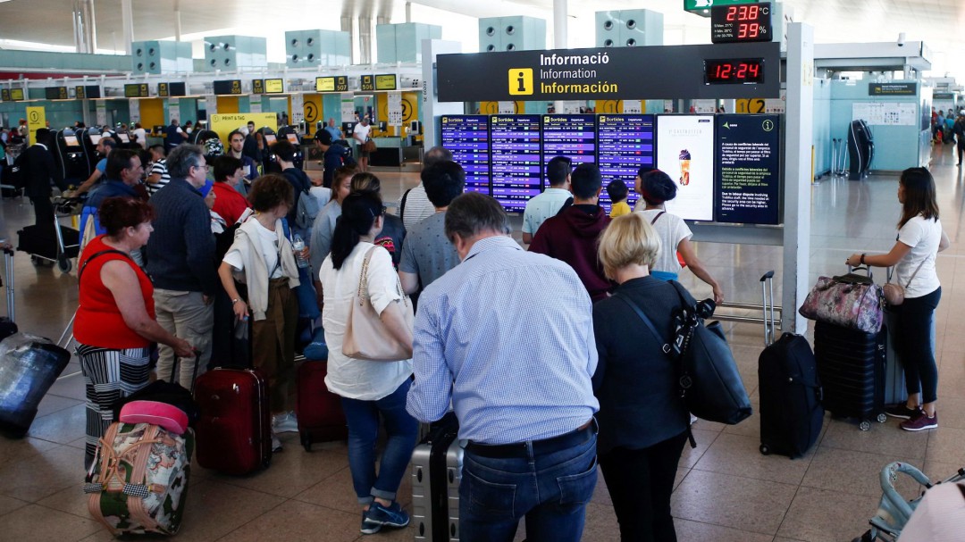 ¿Quién paga la cancelación de los vuelos de El Prat?
