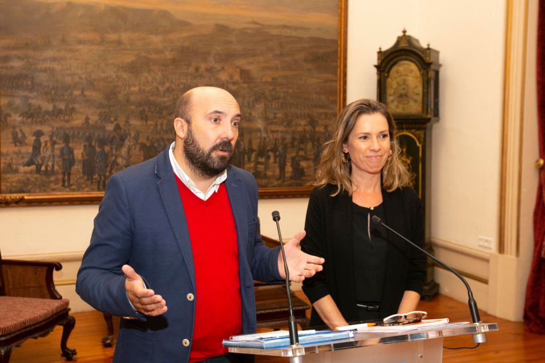 Reunión entre el PSOe y Ciudadanos en el Concello de A Coruña Reunión entre el PSOe y Ciudadanos en el Concello de A Coruña
