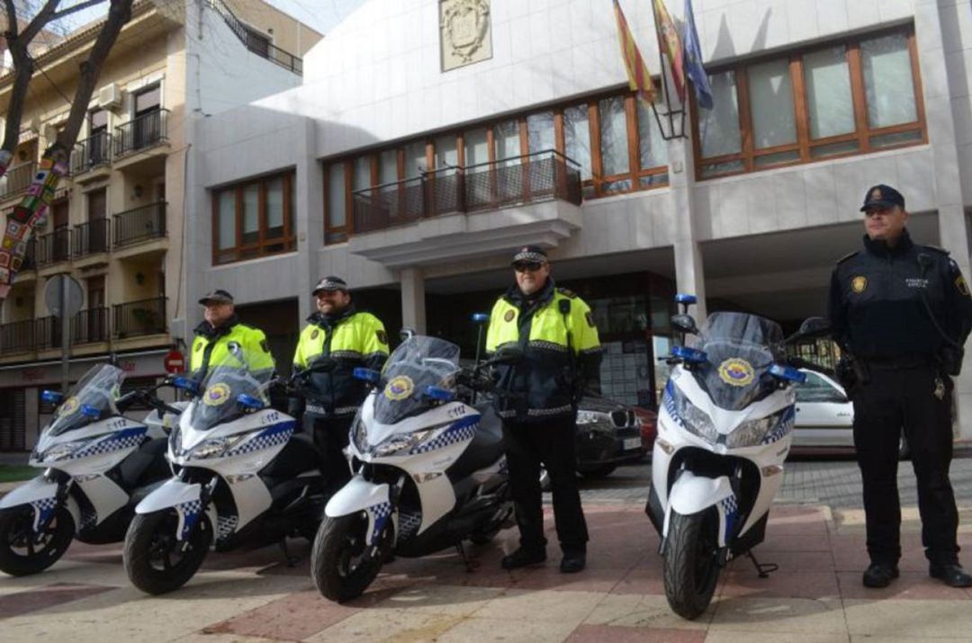 Agentes de la Policía Local de Petrer Agentes de la Policía Local de Petrer