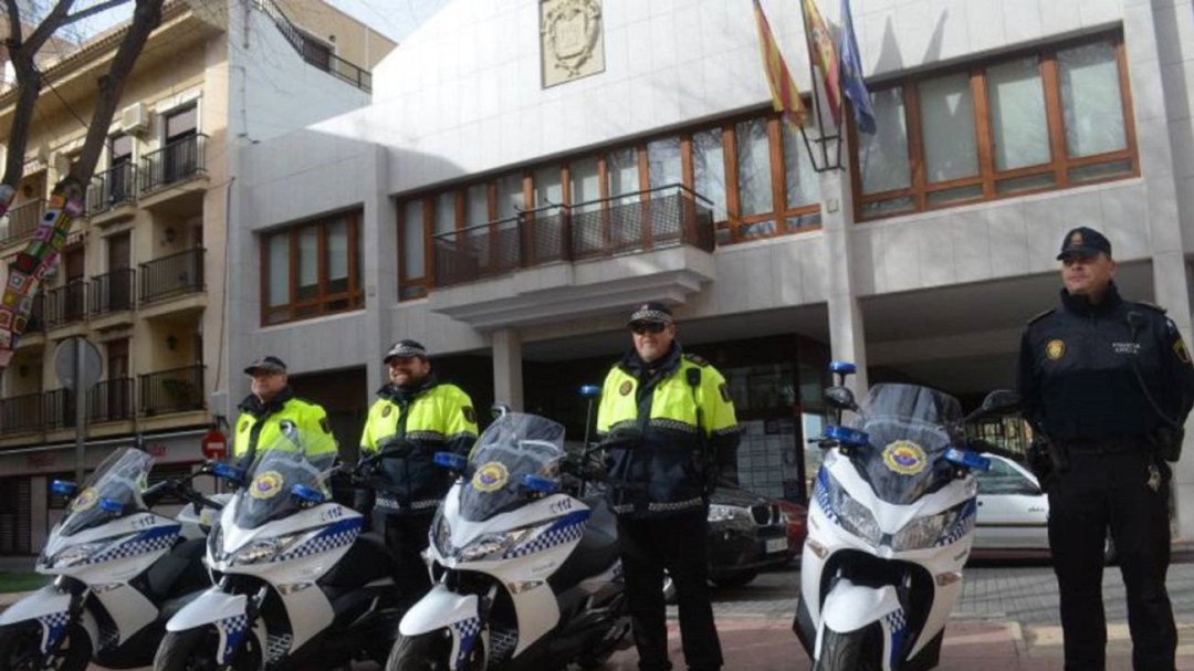 Petrer implantará la figura de agente tutor cuando se recupere la plantilla de la Policía Local