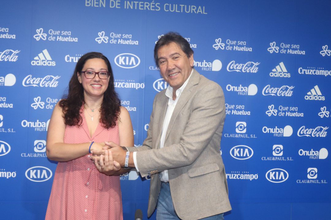 Manuela Romero: "Duelen las críticas injustas o inventadas" Manuela Romero: "Duelen las críticas injustas o inventadas"