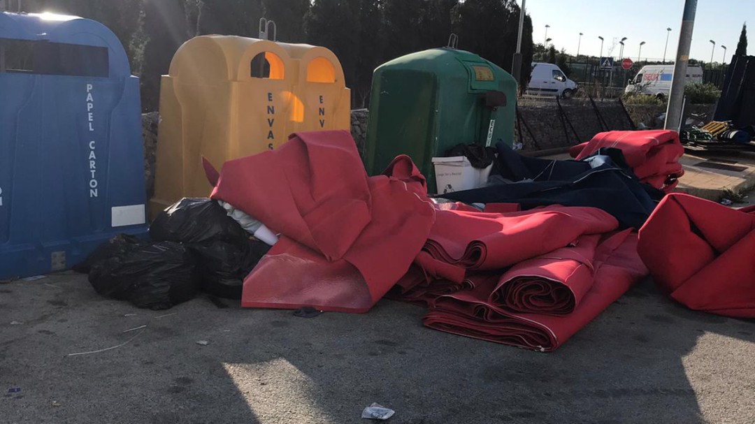 Quejas por los residuos abandonados tras la celebración del WPT Menorca