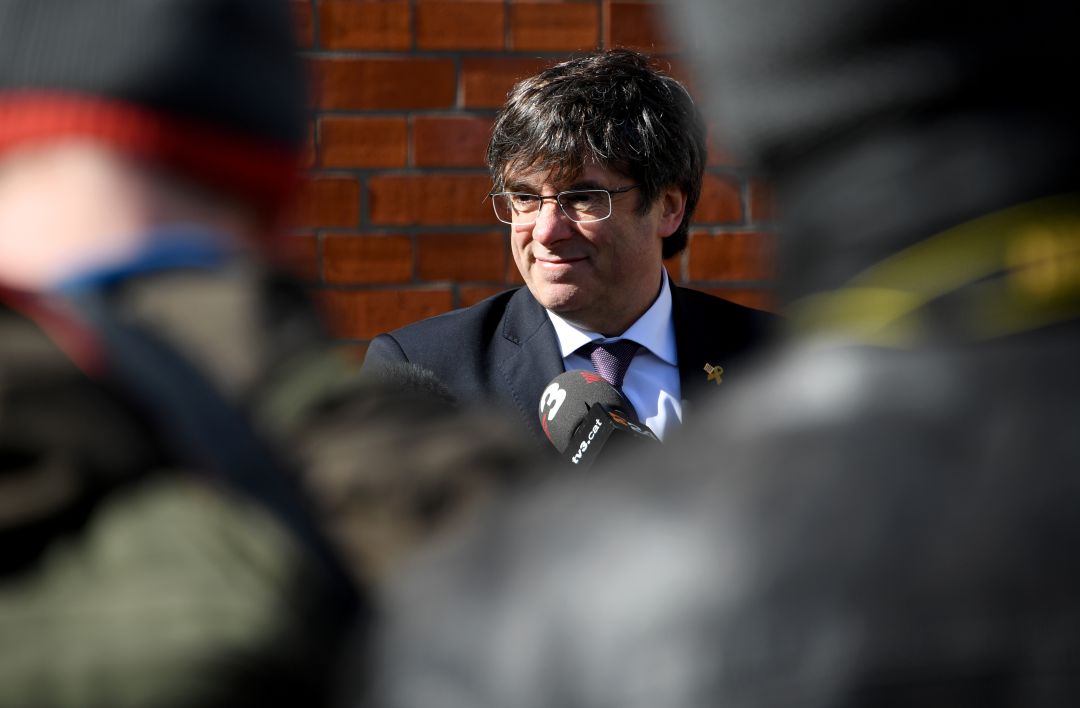 España tiene que volver a enviar la euroorden contra Puigdemont traducida España tiene que volver a enviar la euroorden contra Puigdemont traducida