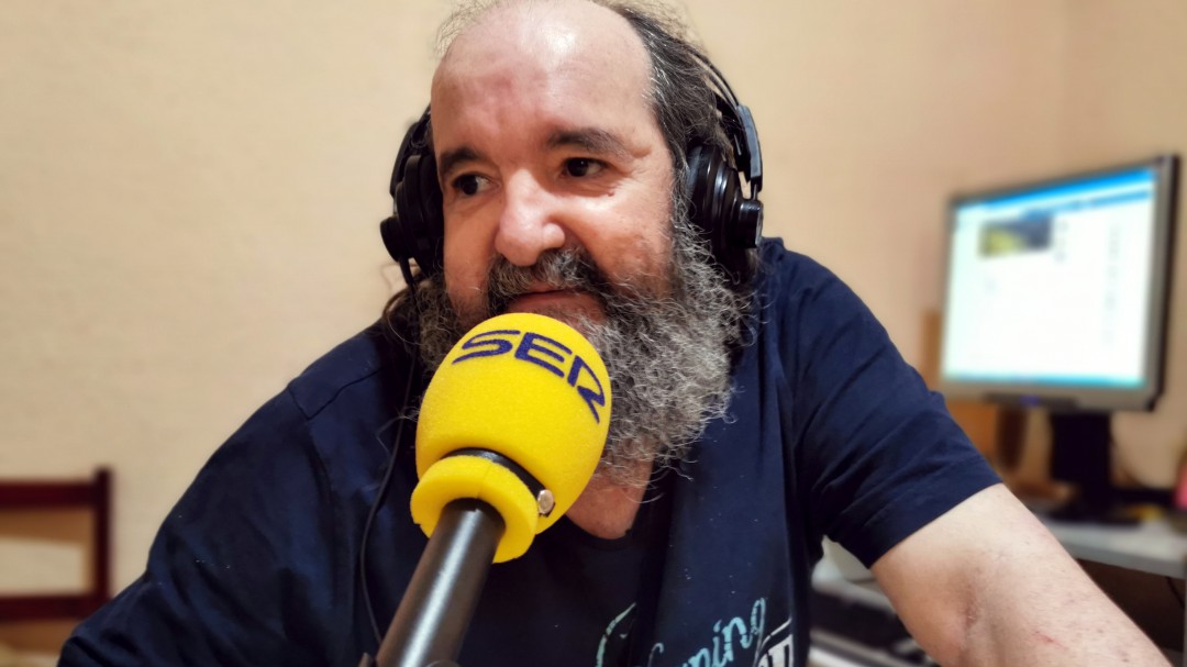 José María Esteban: "La movida alicantina fue muy loca"