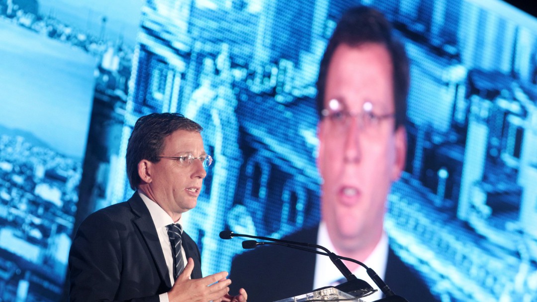 Premio a Almeida por "manipular datos y tergiversar la realidad para desmontar Madrid Central"