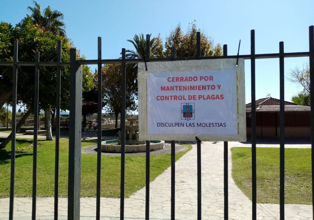El Ayuntamiento de Salobreña cierra el parque La Fuente por la presencia de ratas