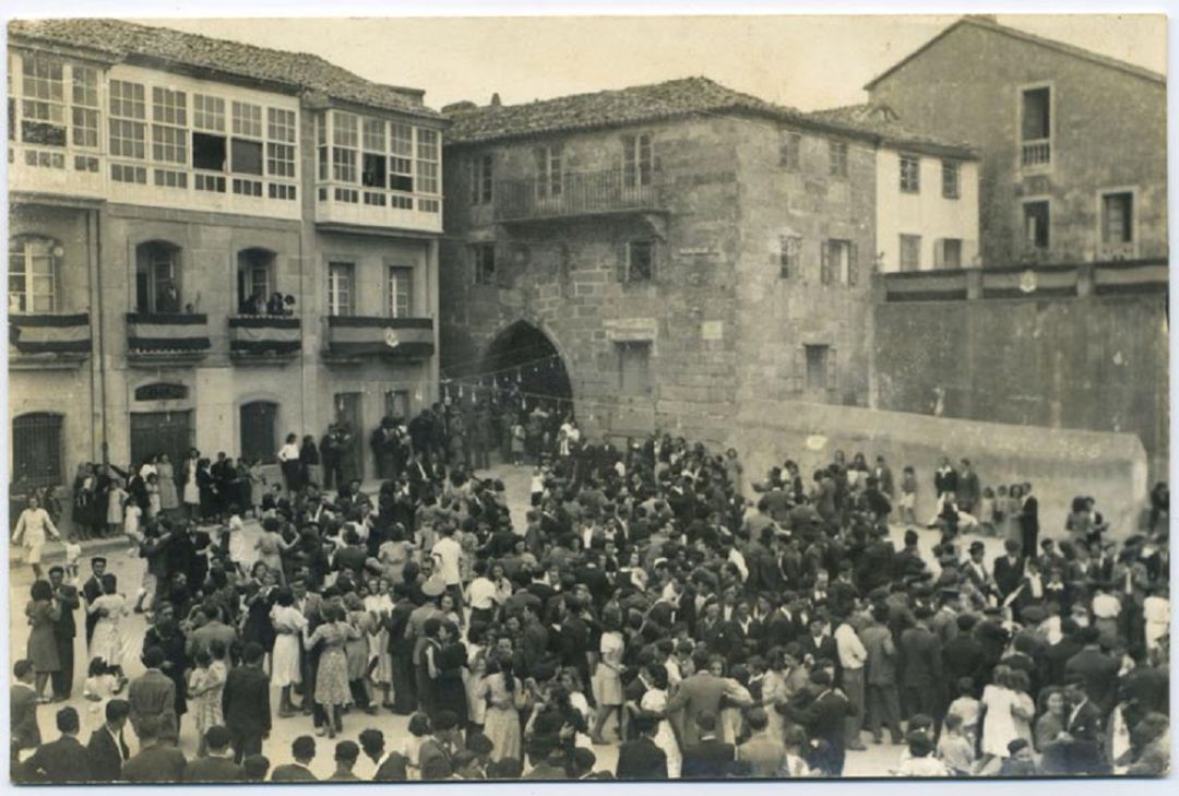 A Deputación da Coruña premia ao Arquivo Vidal co Fotógrafo Histórico: A Deputación da Coruña premia ao Arquivo Vidal co Fotógrafo Histórico A Deputación da Coruña premia ao Arquivo Vidal co Fotógrafo Histórico: A Deputación da Coruña premia ao Arquivo Vidal co Fotógrafo Histórico