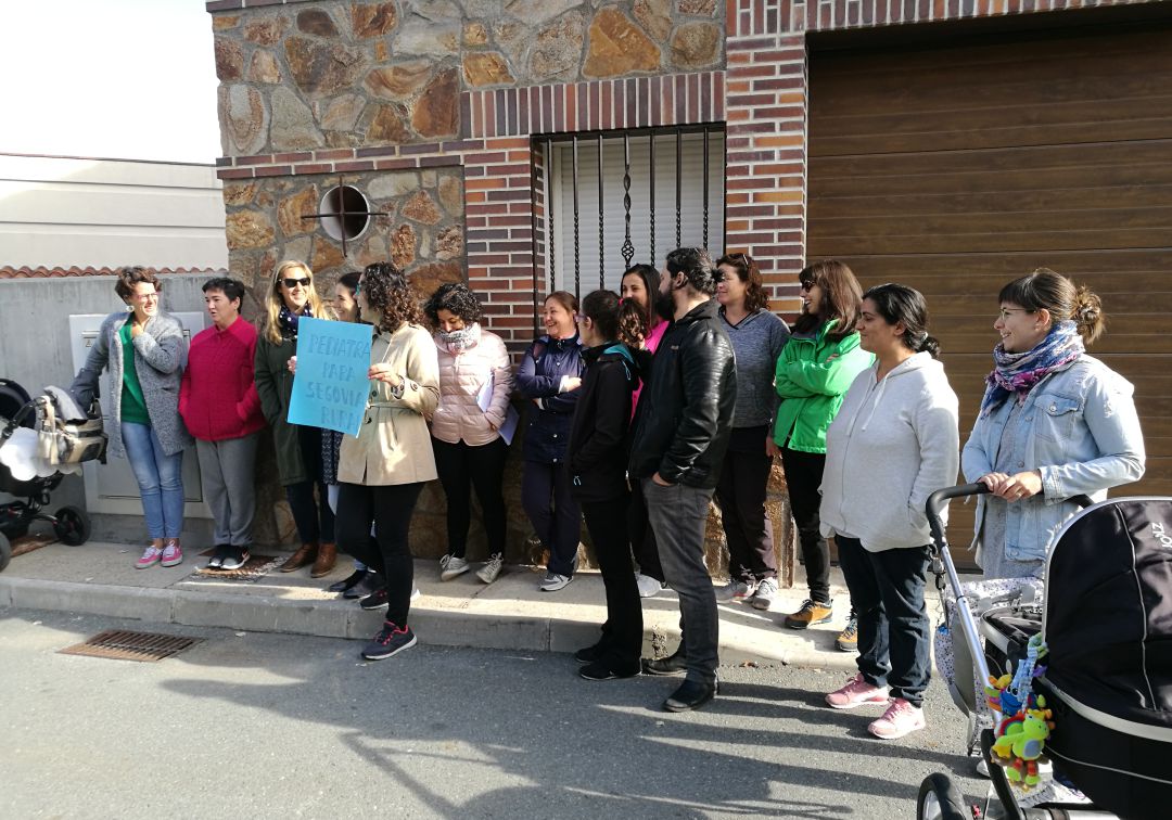 Los padres de Otero reclaman una solución a la falta de pediatra en el centro de salud Segovia Rural