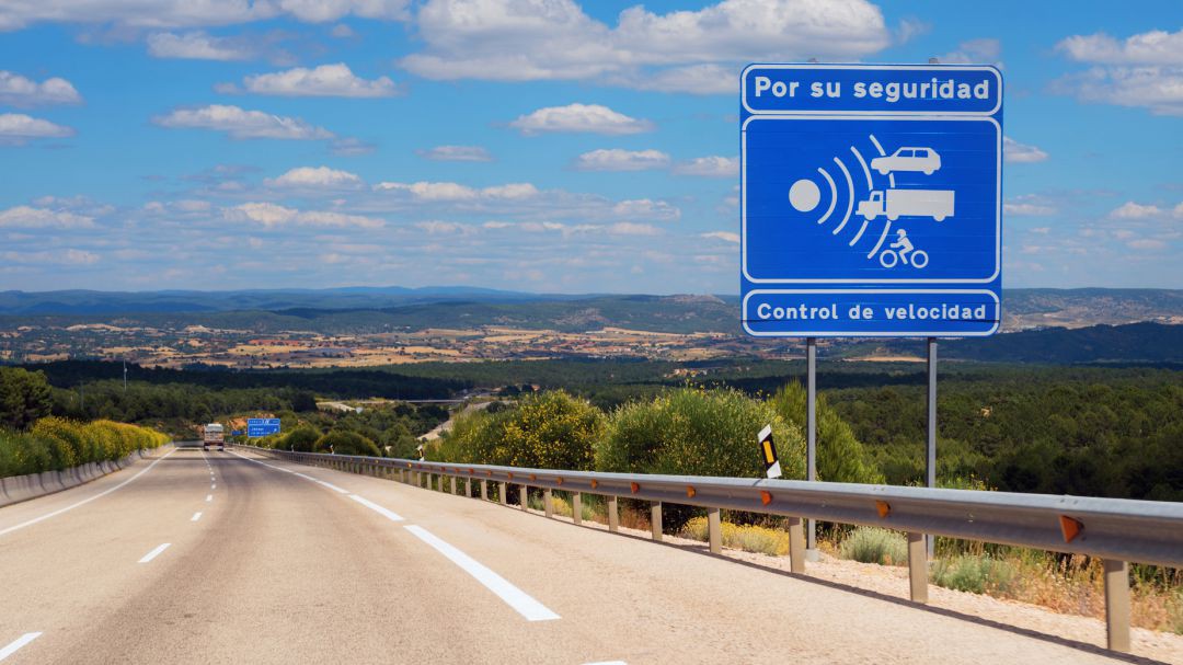 Los 25 radares de la DGT que más multan en España